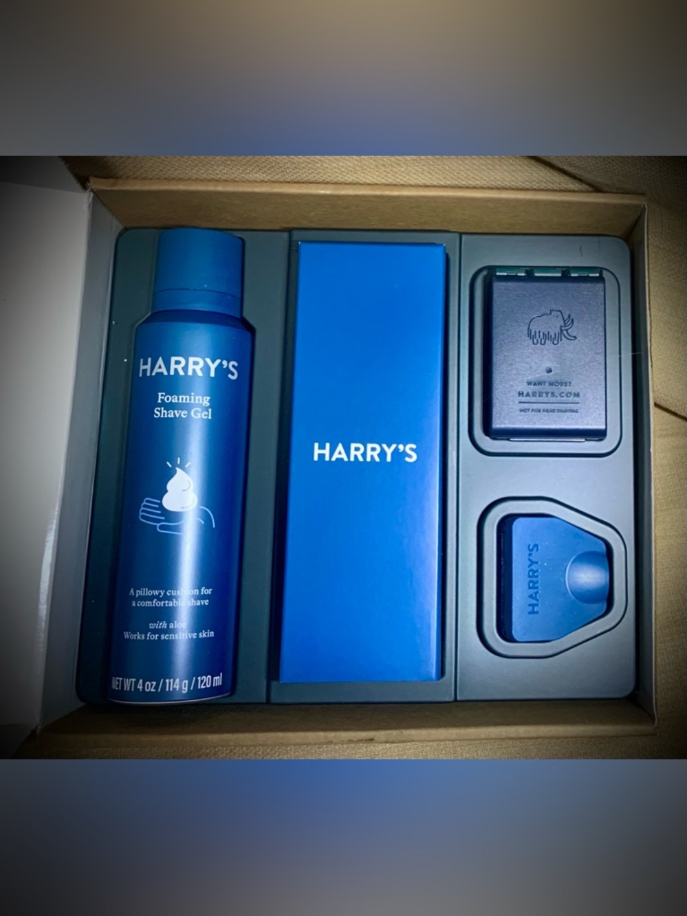 Harry’s Razor Gift Set w/ Shave Gel & 2 Blade Cartridges NIB